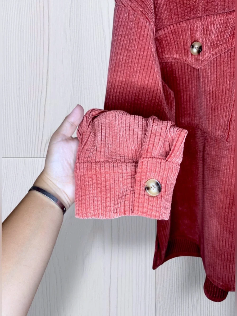 FOREVER 21+ Women’s Plus Size Dusty Rose Corduroy Button-Front Shirt Jacket - Picture 6 of 11